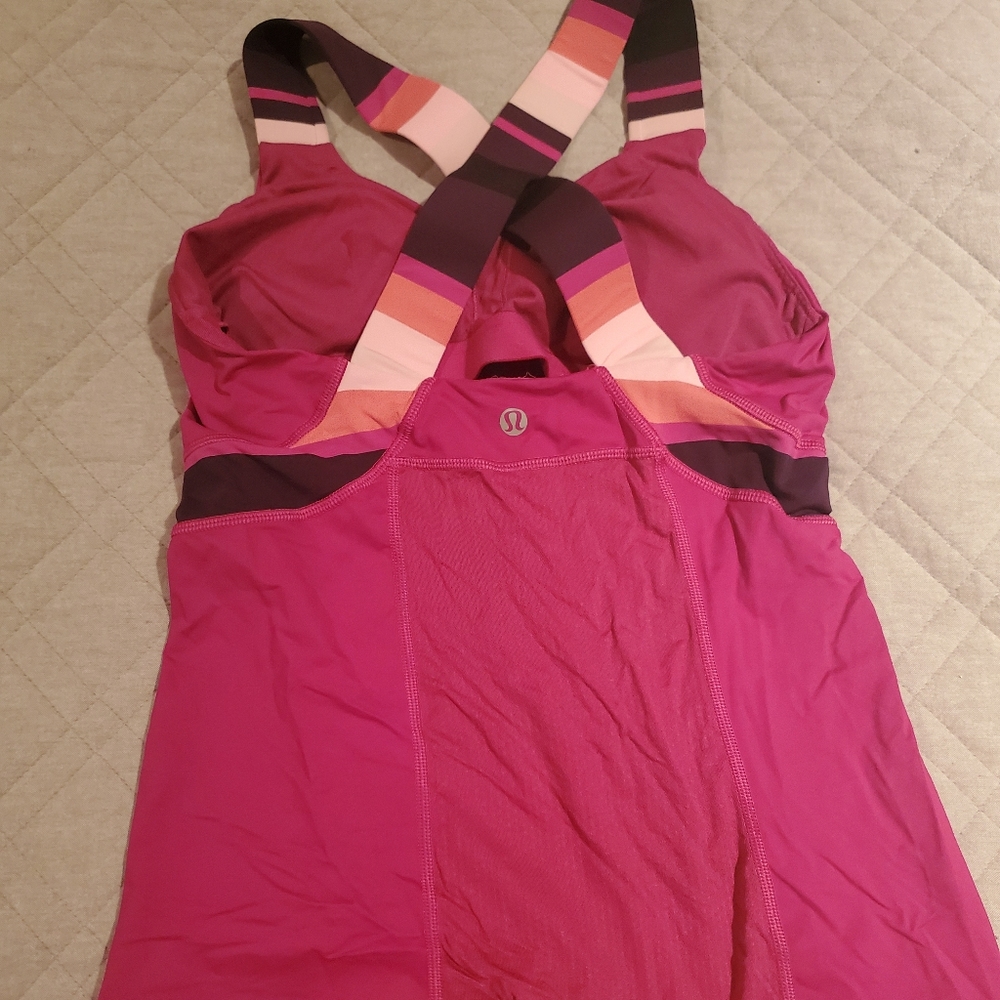 Lululemon tank